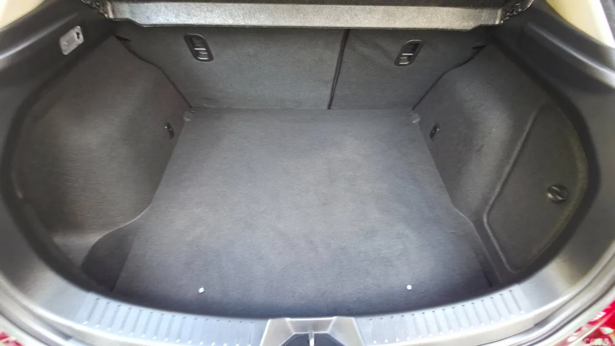 Mazda Axela Hatchback, Petrol, 2018, Red