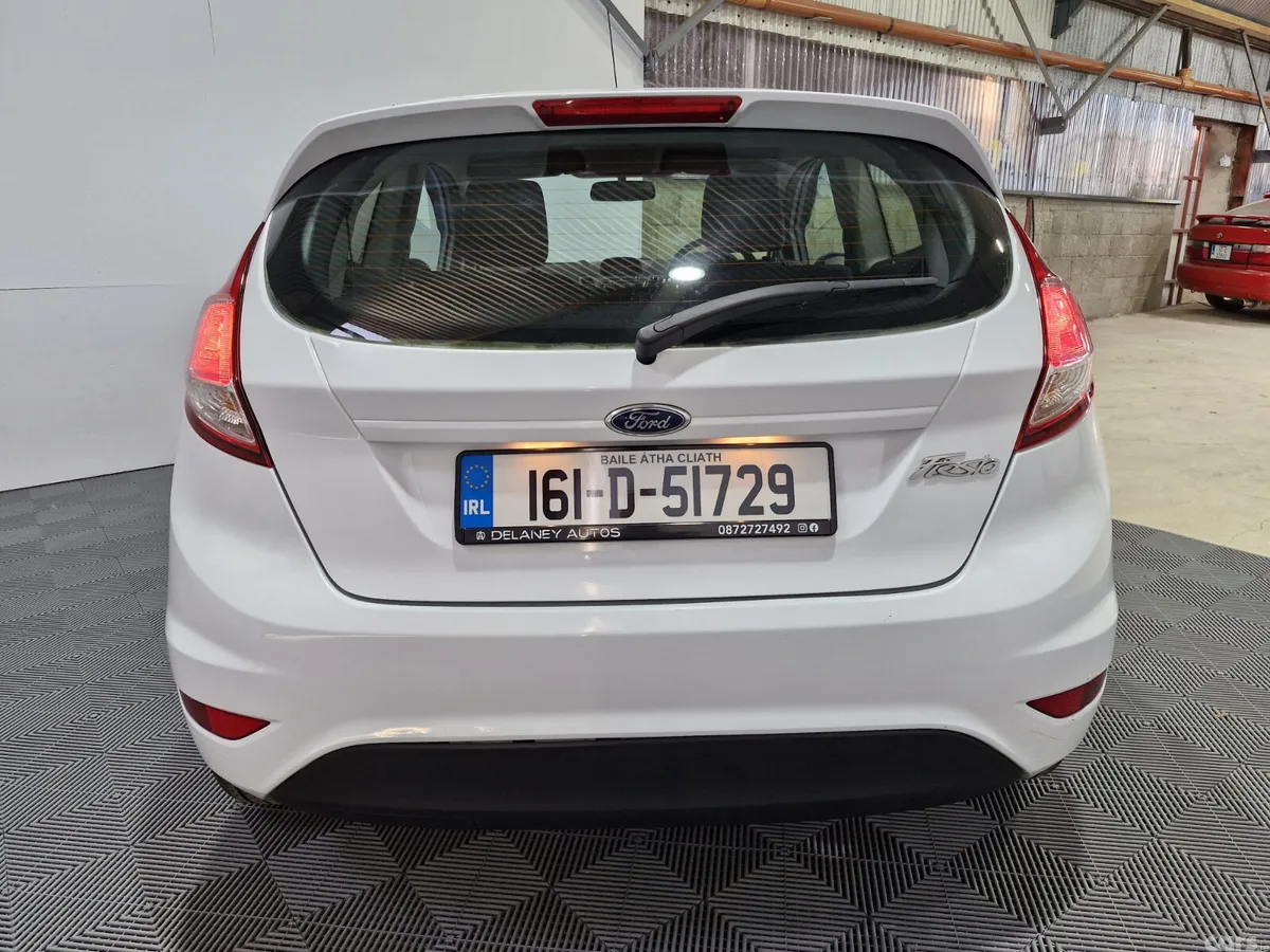 Ford Fiesta Hatchback, Petrol, 2016, White