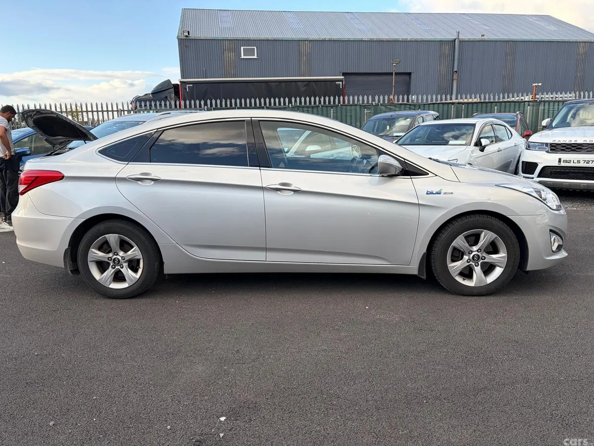 Hyundai i40 Saloon, Diesel, 2012, Silver