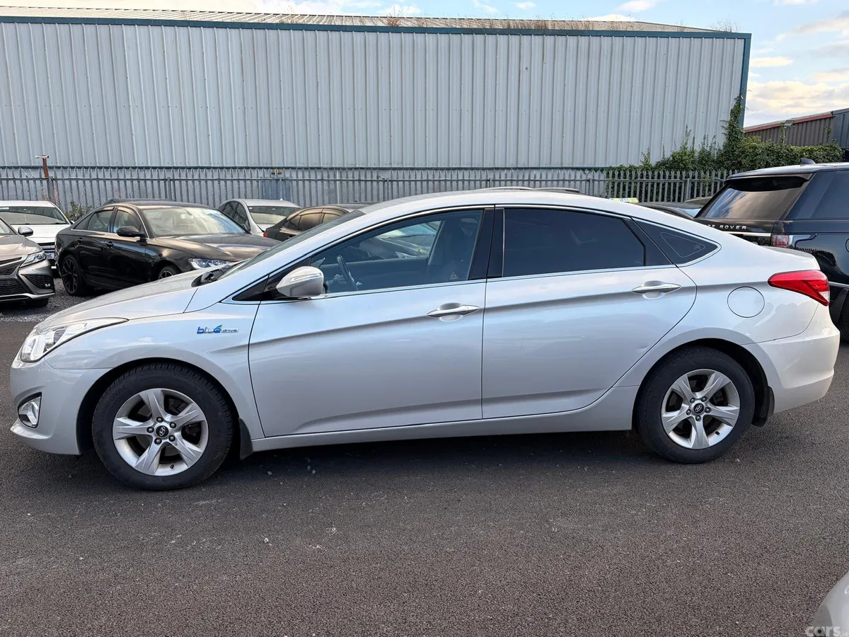Hyundai i40 Saloon, Diesel, 2012, Silver