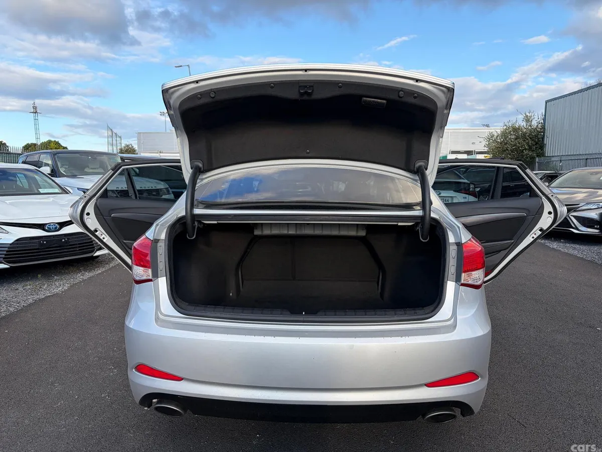 Hyundai i40 Saloon, Diesel, 2012, Silver