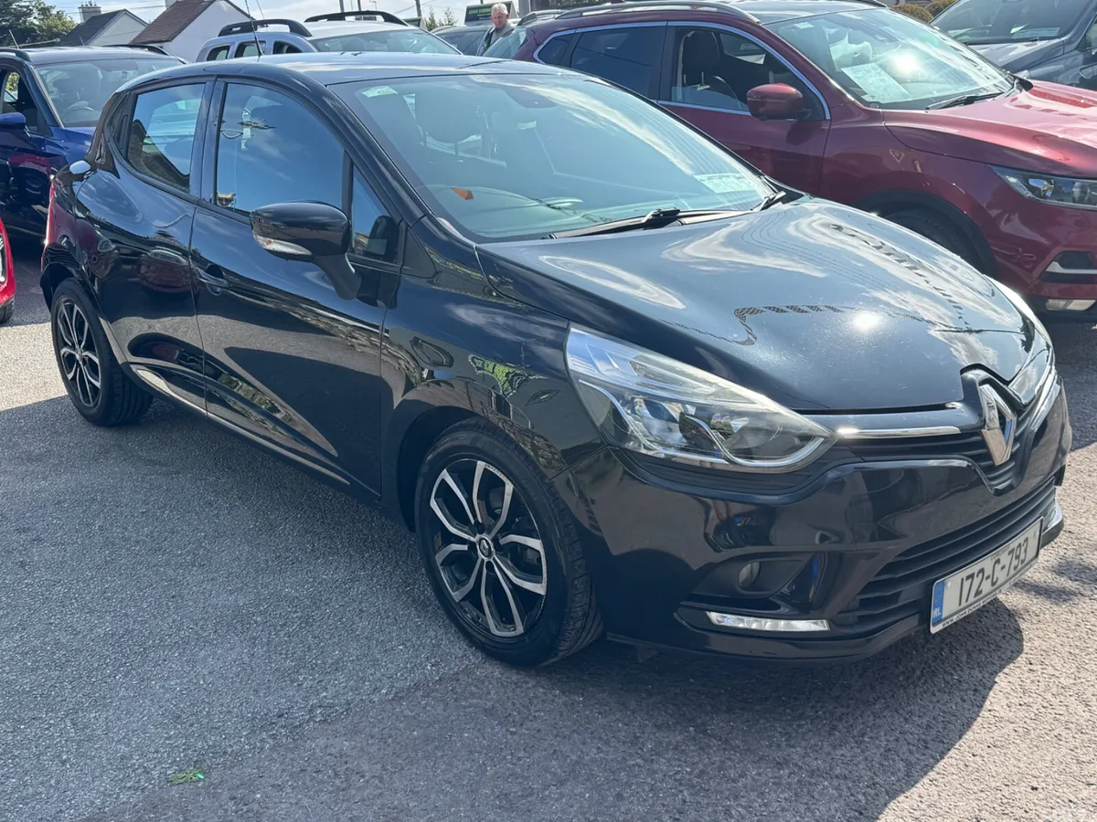 Renault Clio Hatchback, Petrol, 2017, Black