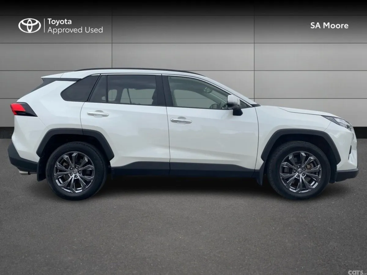 Toyota RAV4 SUV, Petrol Hybrid, 2022, White