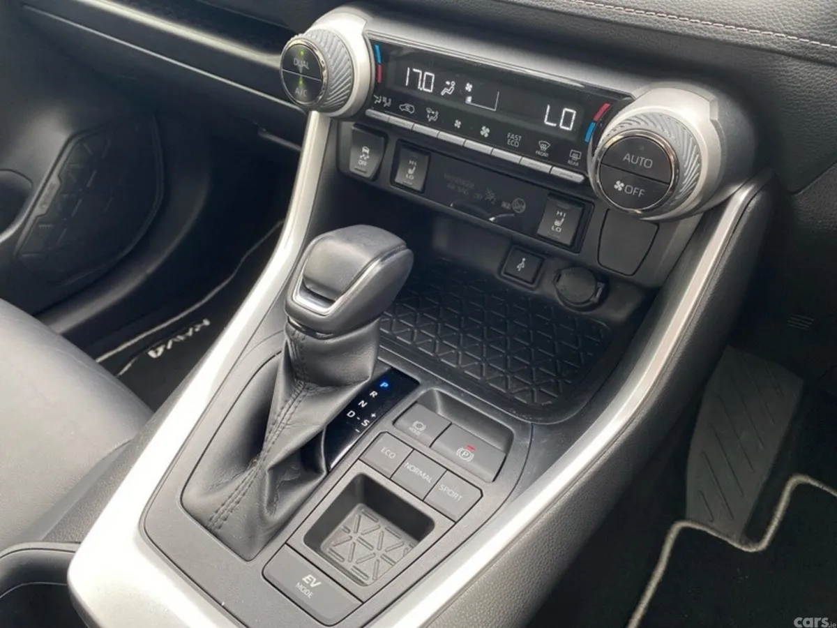 Toyota RAV4 SUV, Petrol Hybrid, 2022, White