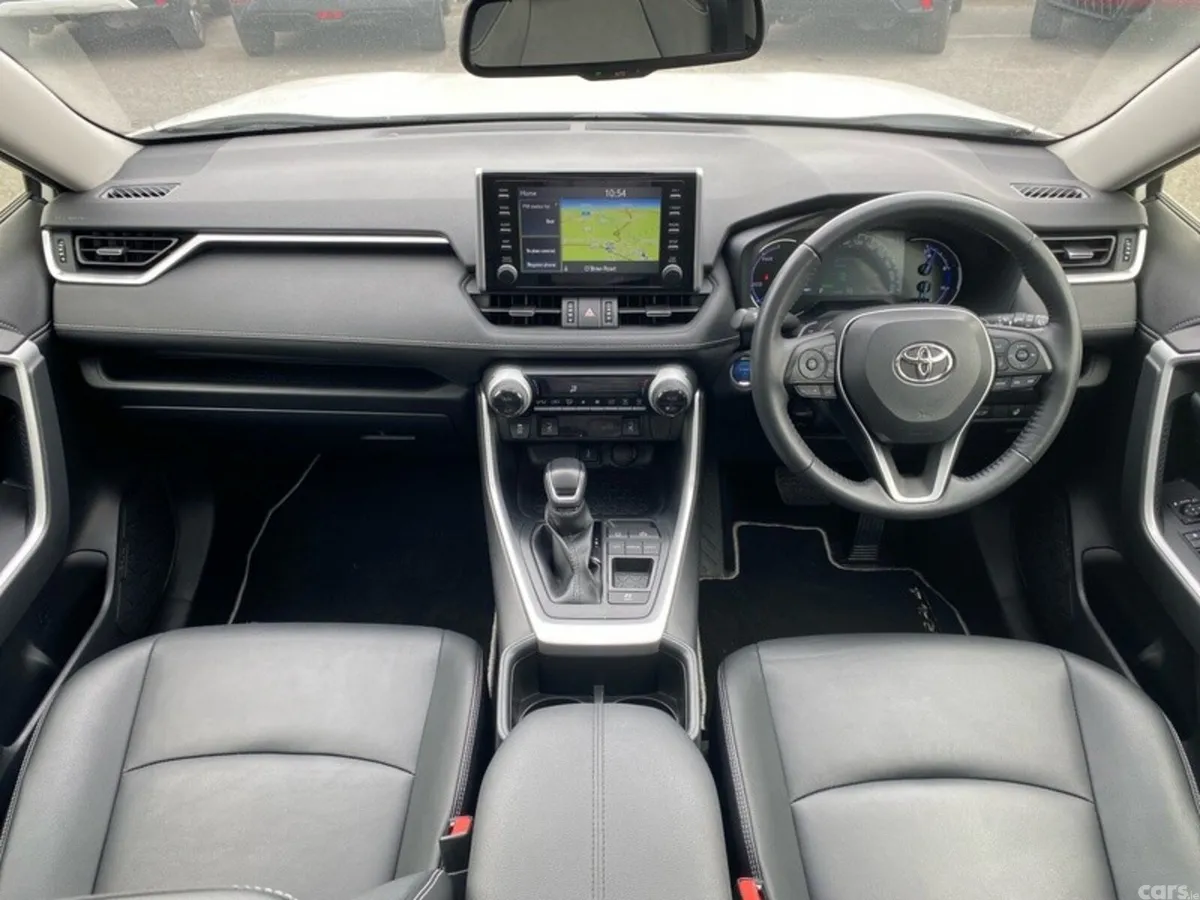 Toyota RAV4 SUV, Petrol Hybrid, 2022, White