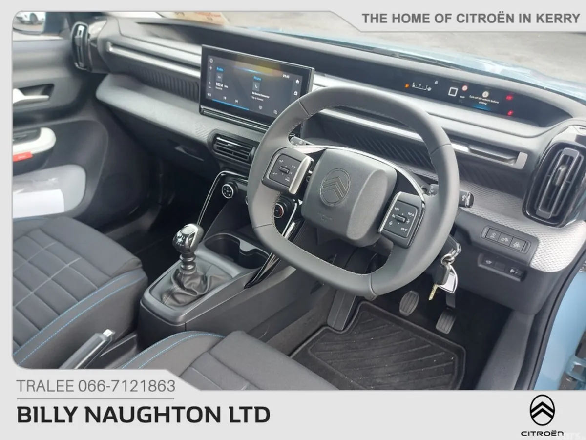 Citroen C3 Hatchback, Petrol, 2027, Blue