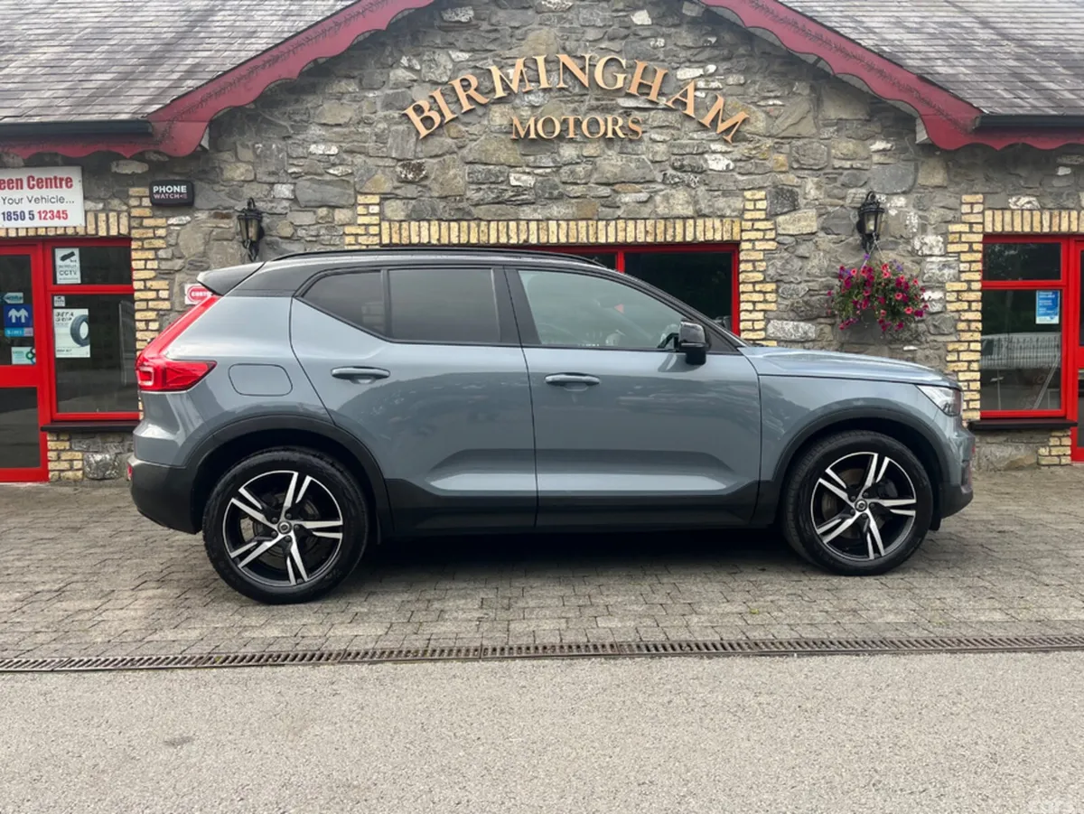 Volvo XC40 Estate, Petrol Hybrid, 2021, Grey