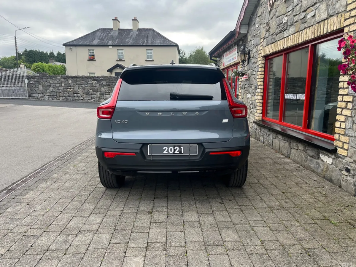 Volvo XC40 Estate, Petrol Hybrid, 2021, Grey