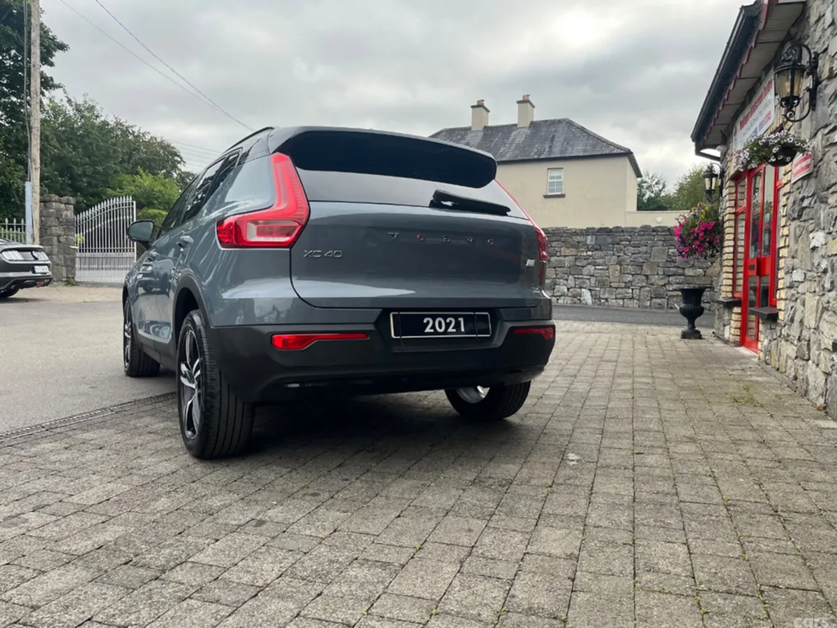 Volvo XC40 Estate, Petrol Hybrid, 2021, Grey