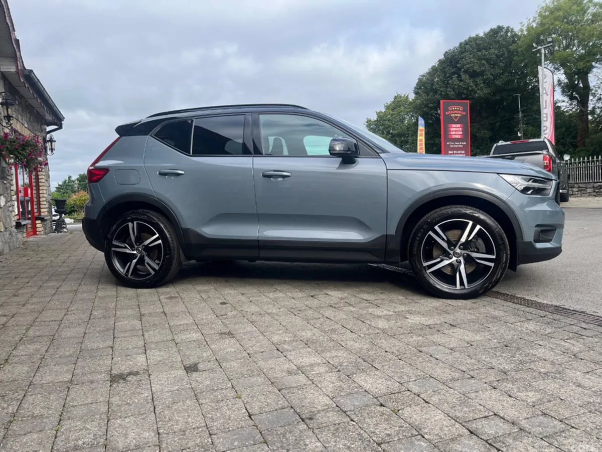Volvo XC40 Estate, Petrol Hybrid, 2021, Grey