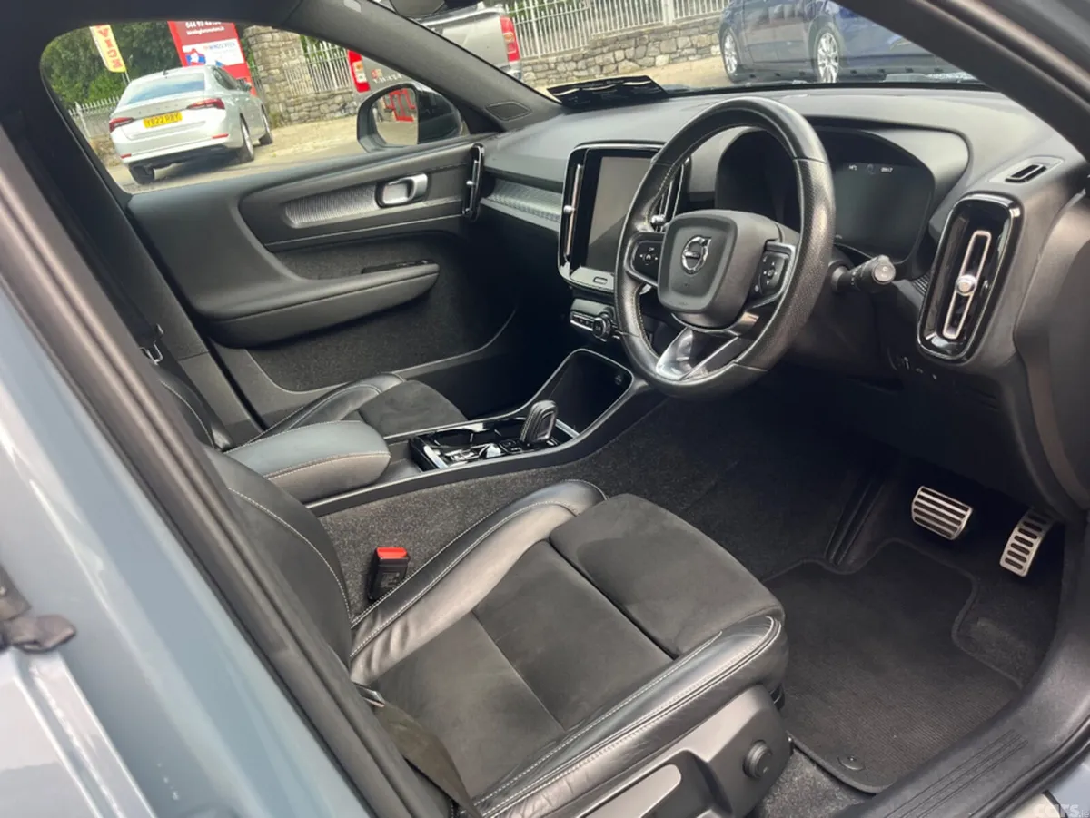 Volvo XC40 Estate, Petrol Hybrid, 2021, Grey