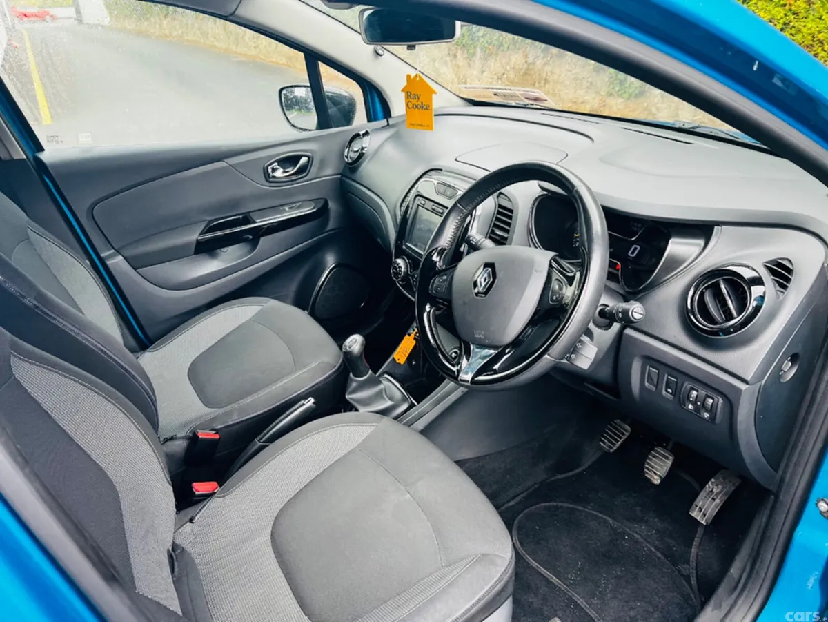 Renault Captur Hatchback, Diesel, 2015, Blue