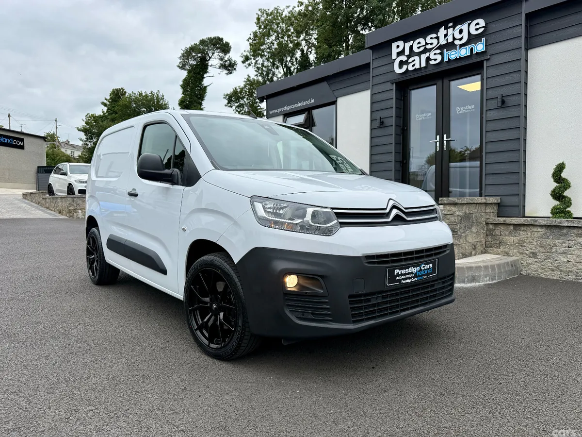 Citroen Berlingo MPV, Diesel, 2023, White