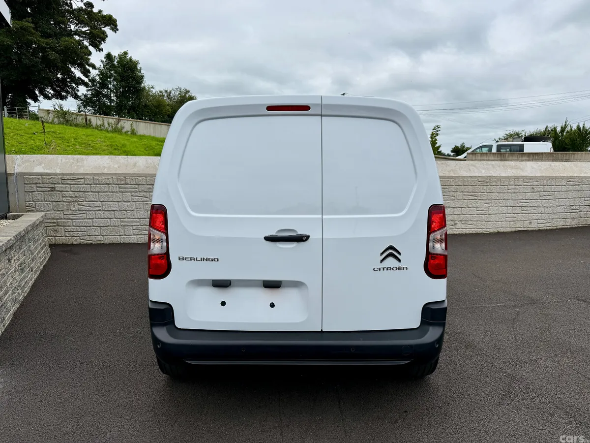 Citroen Berlingo MPV, Diesel, 2023, White