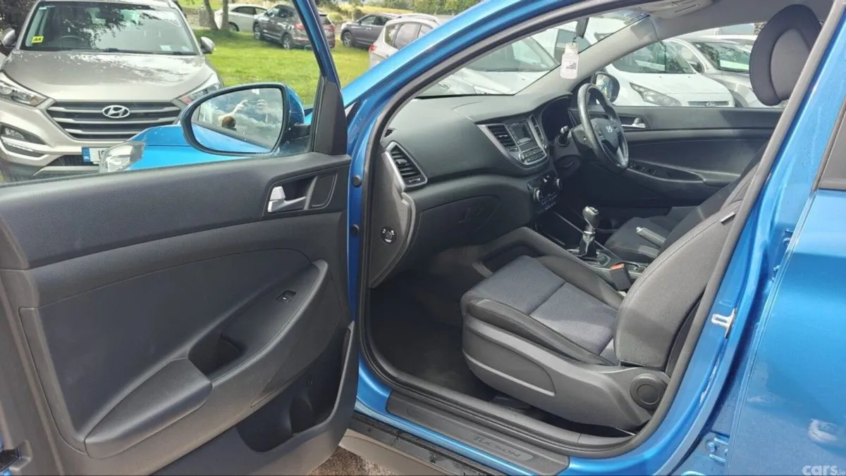 Hyundai Tucson SUV, Diesel, 2016, Blue