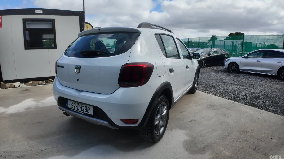 Dacia Sandero Stepway Hatchback, Diesel, 2019, White