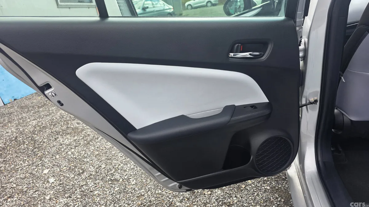 Toyota Prius Hatchback, Petrol Hybrid, 2021, Silver