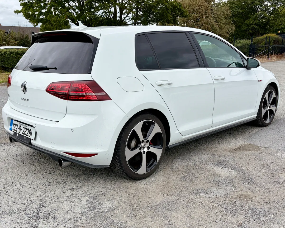 Volkswagen Golf Hatchback, Petrol, 2013, White