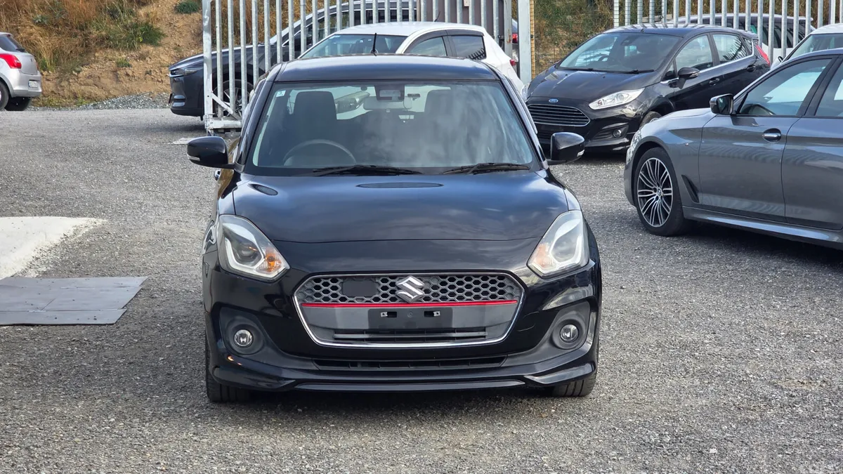 Suzuki Swift Hatchback, Petrol Hybrid, 2018, Black