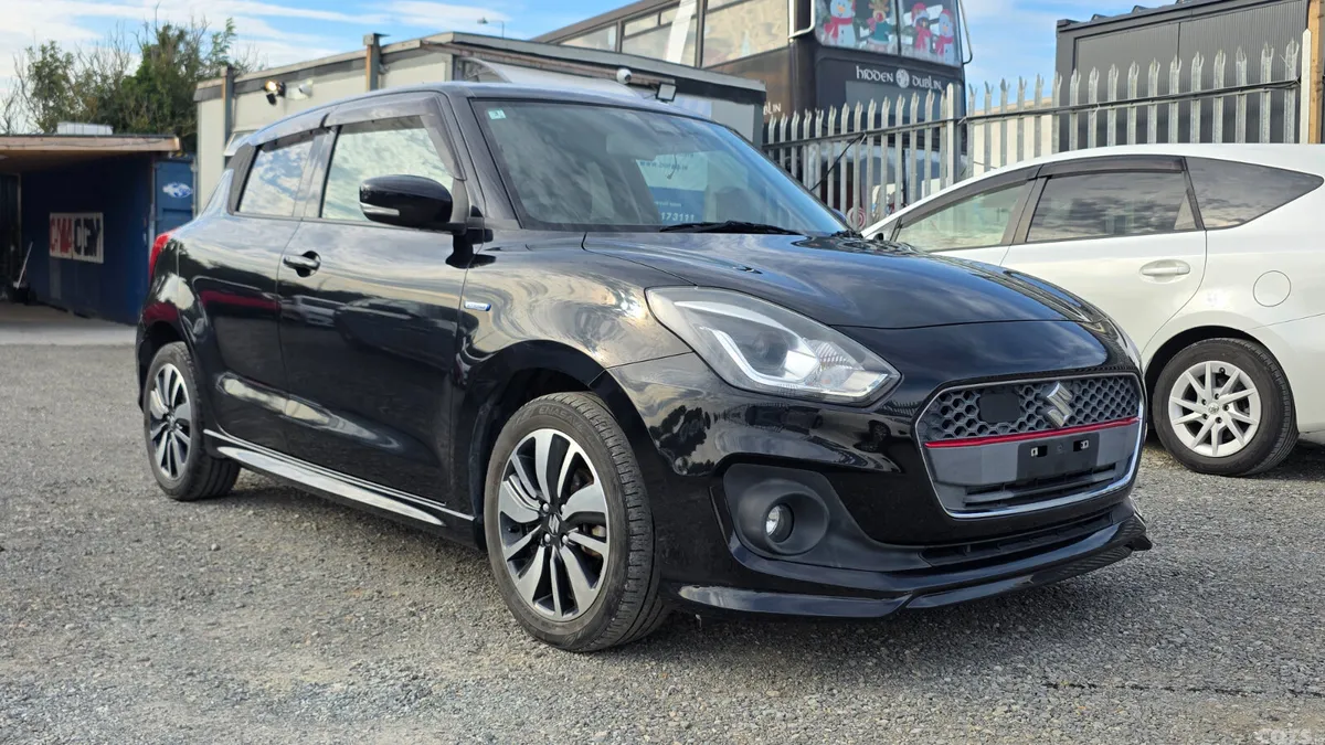 Suzuki Swift Hatchback, Petrol Hybrid, 2018, Black