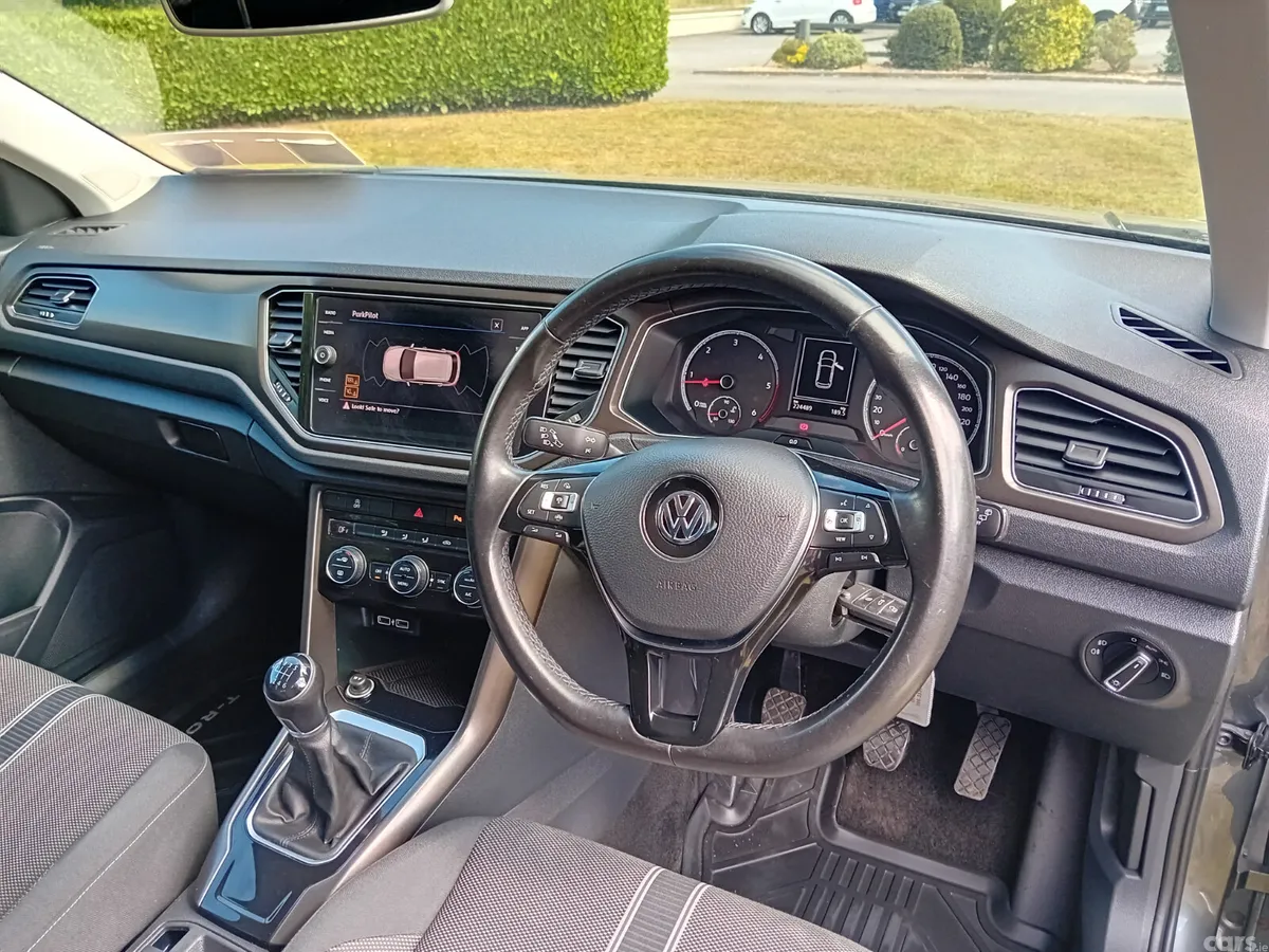 Volkswagen T-Roc SUV, Diesel, 2019, Grey