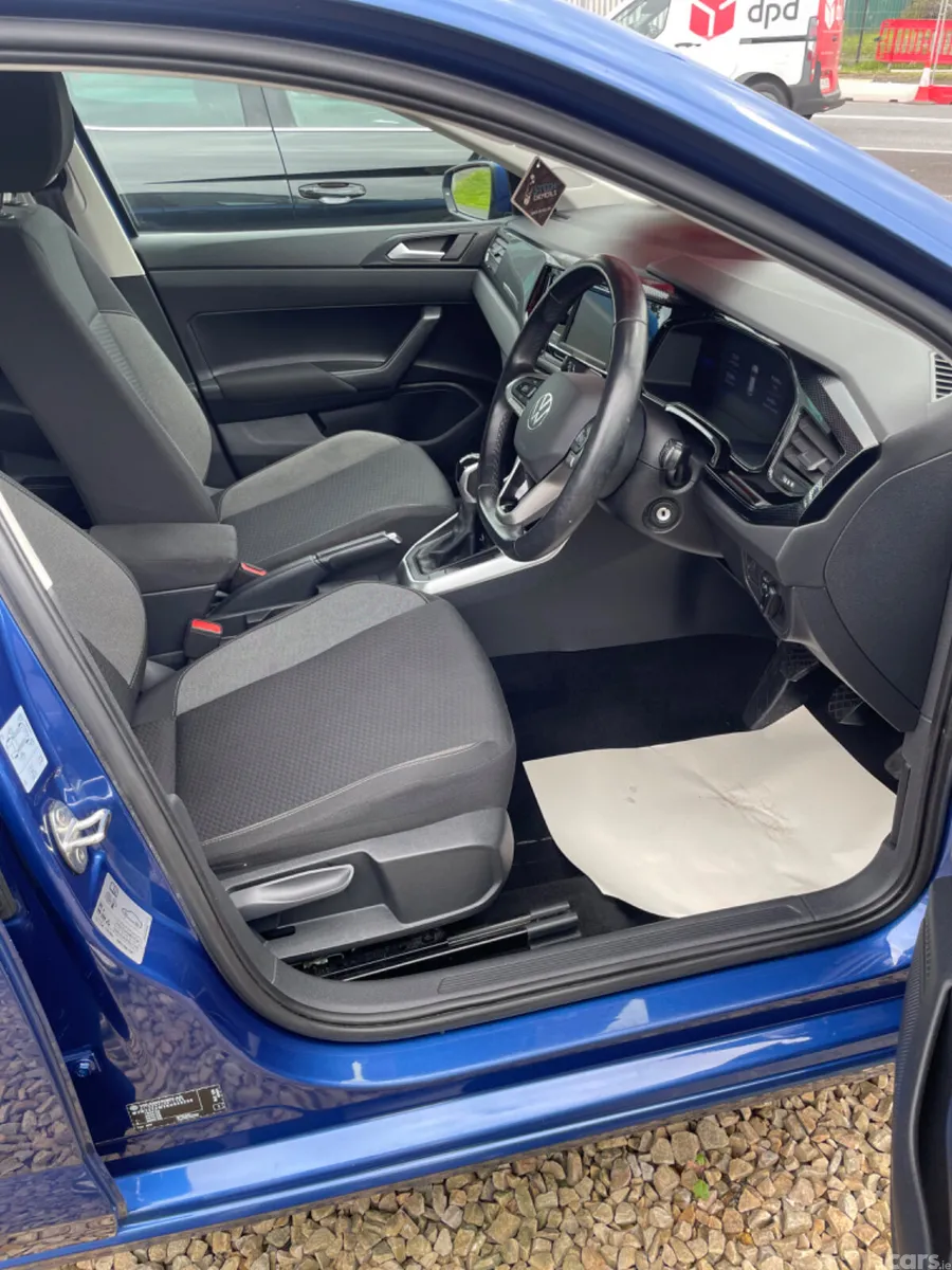 Volkswagen Polo Hatchback, Petrol, 2022, Blue