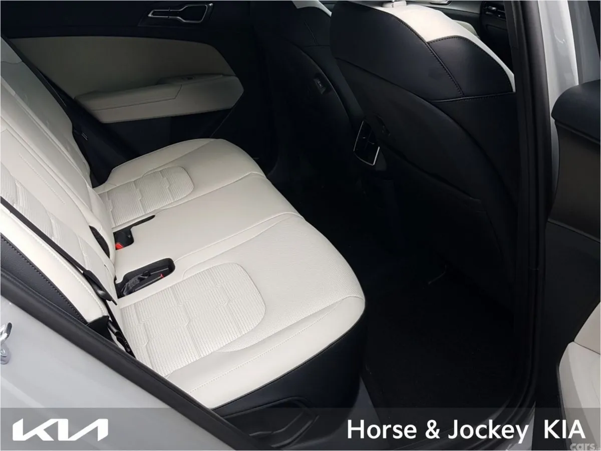 Kia Sportage SUV, Petrol Plug-in Hybrid, 2026, Grey
