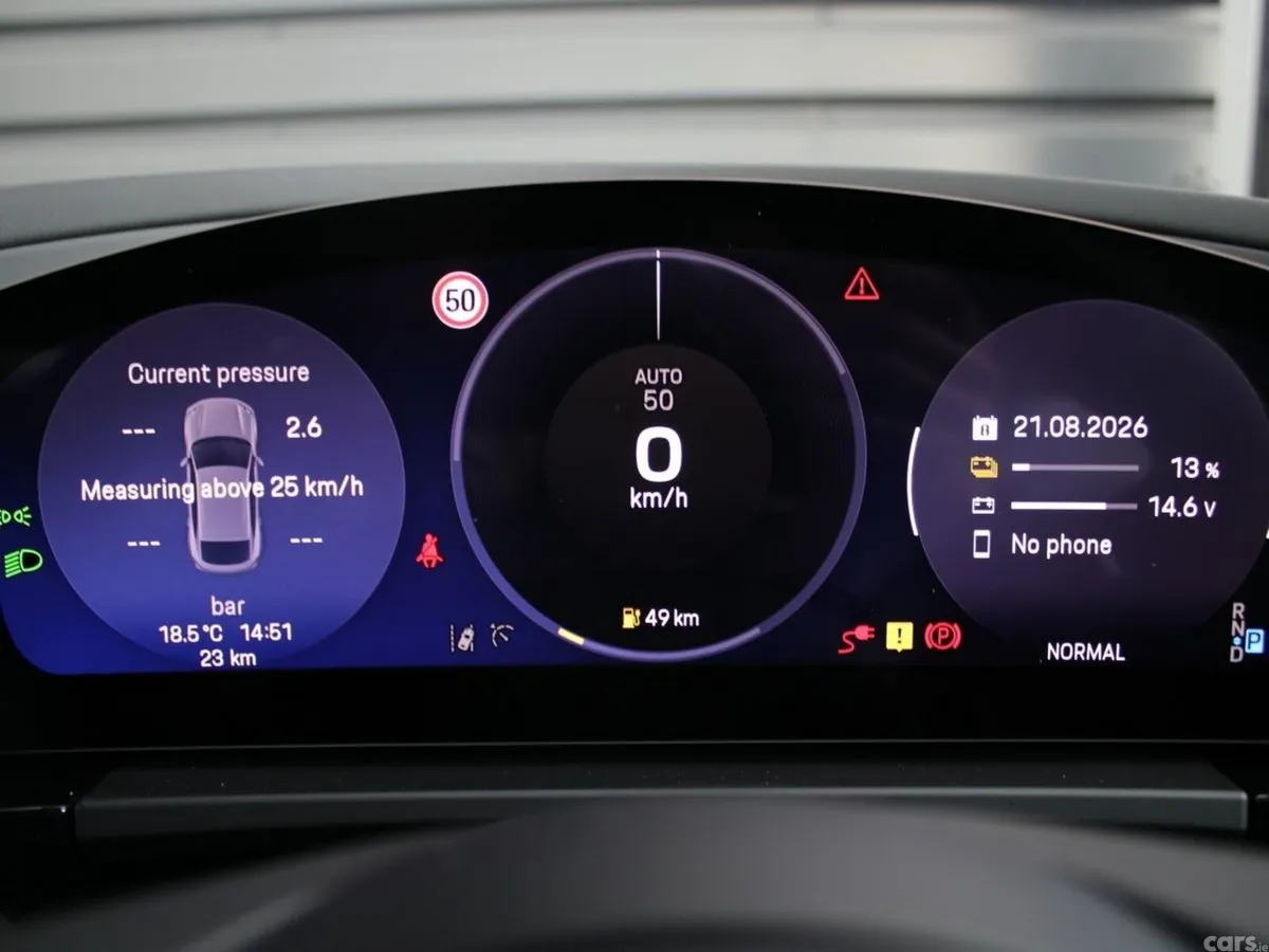 Porsche Macan SUV, Electric, 2026, Silver