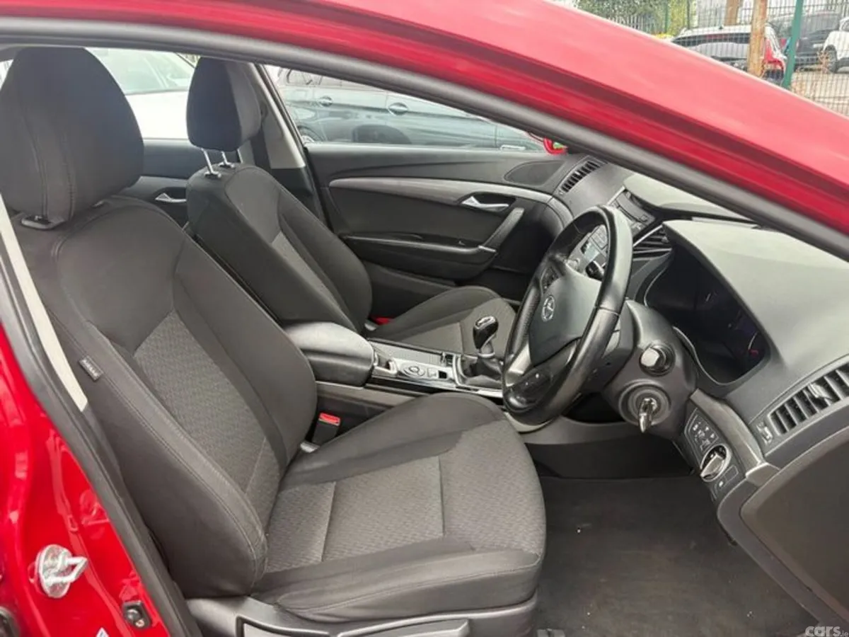 Hyundai i40 Saloon, Diesel, 2017, Red