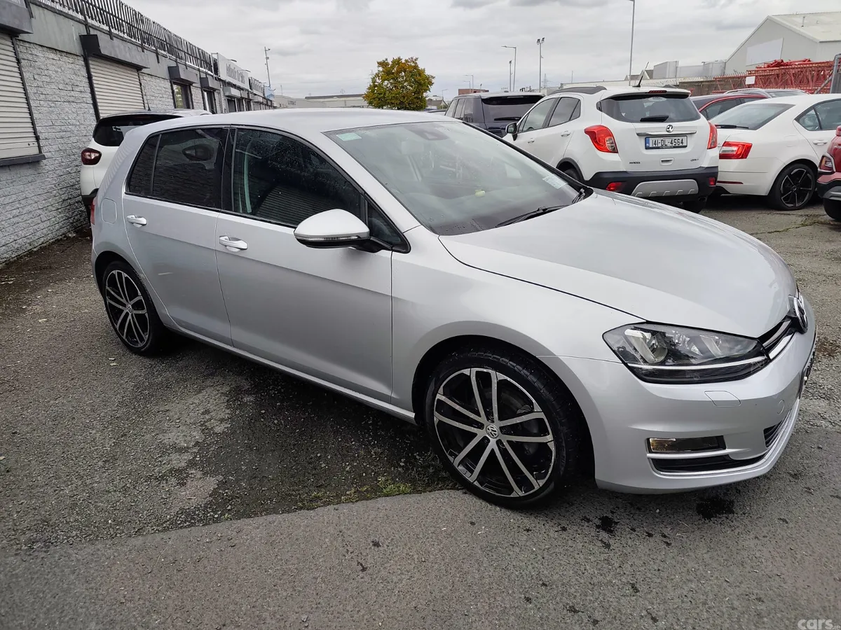 Volkswagen Golf Hatchback, Petrol, 2015, Silver