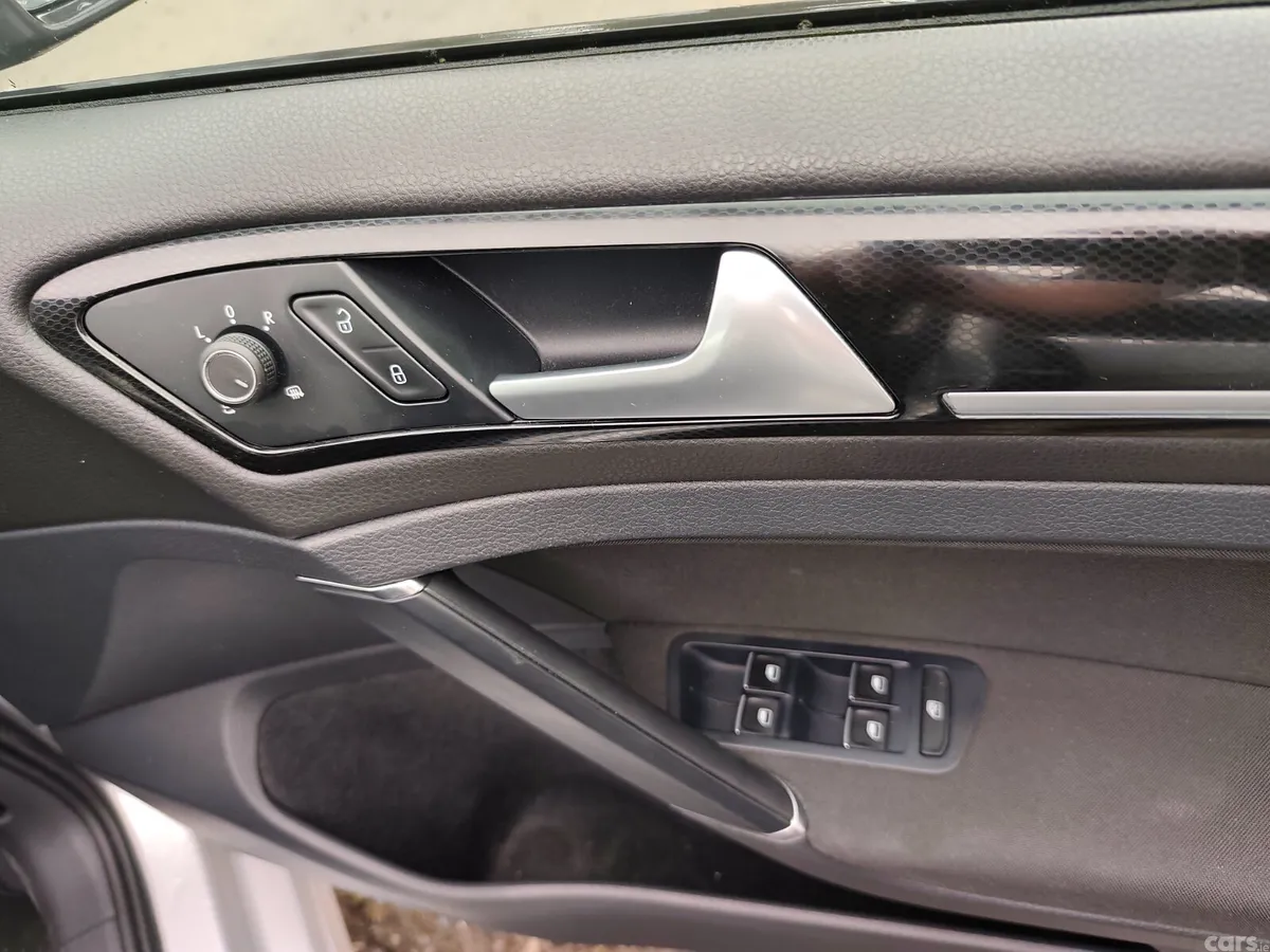 Volkswagen Golf Hatchback, Petrol, 2015, Silver