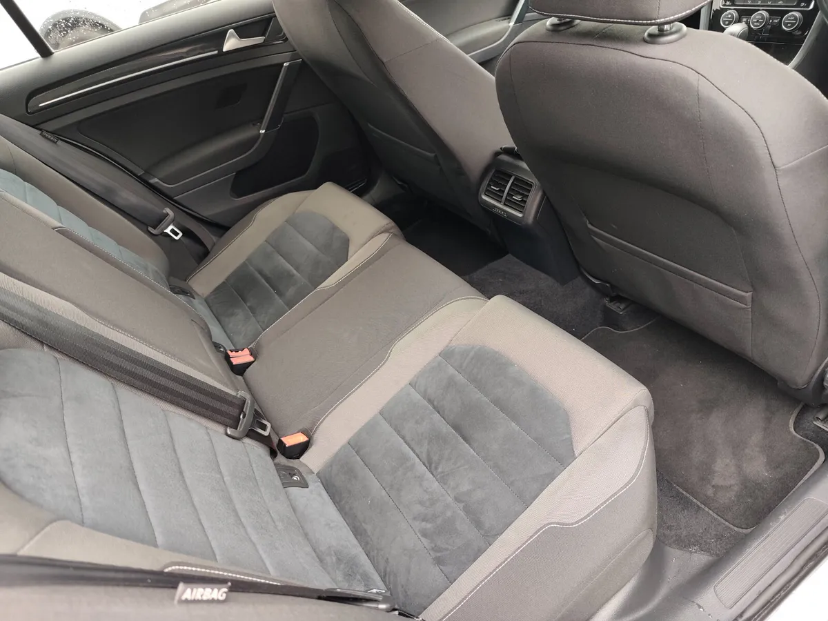 Volkswagen Golf Hatchback, Petrol, 2015, Silver