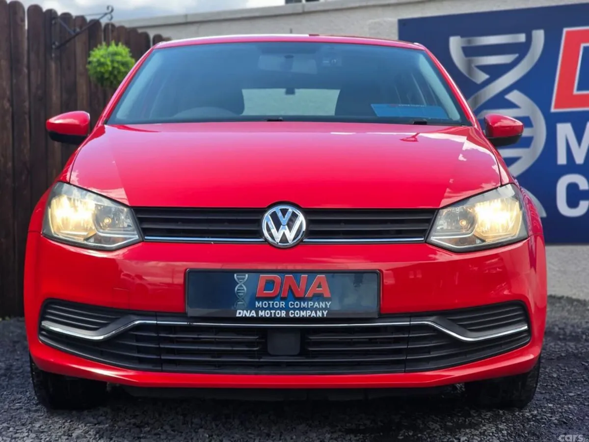 Volkswagen Polo Hatchback, Petrol, 2015, Red