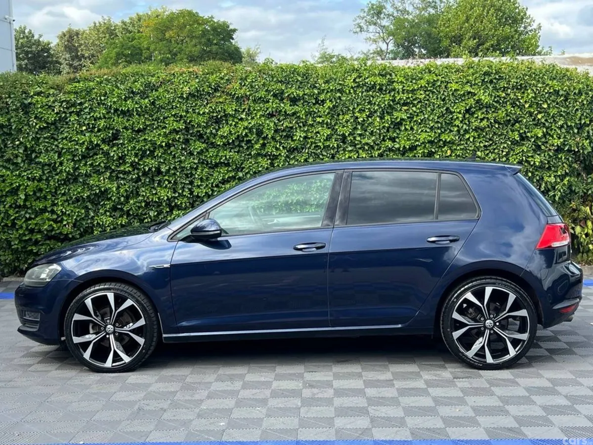 Volkswagen Golf Hatchback, Petrol, 2015, Blue