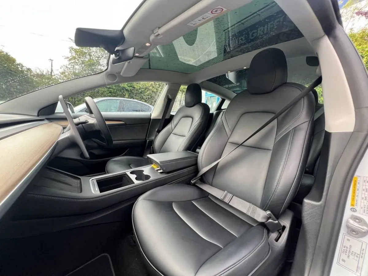 Tesla Model 3 Saloon, Electric, 2023, White