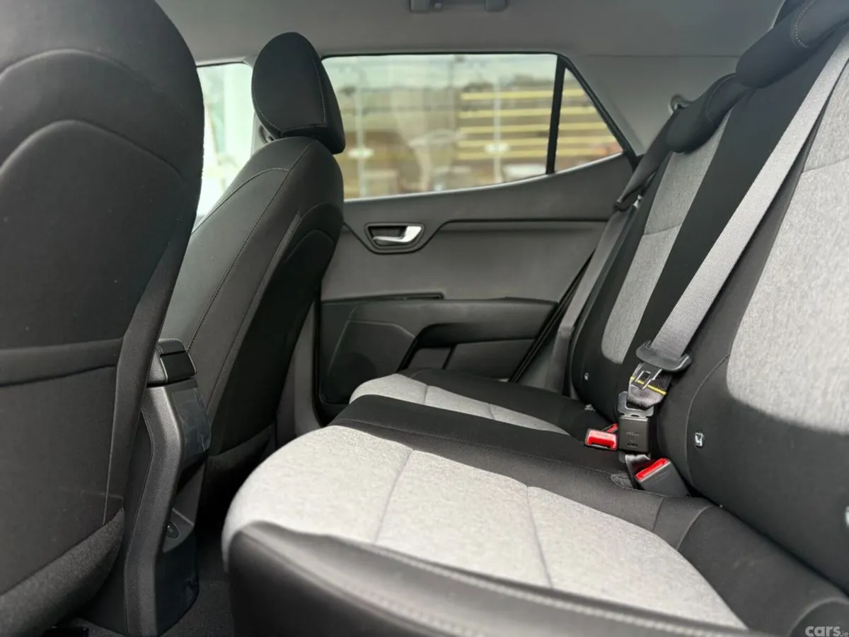 Kia Stonic Hatchback, Petrol, 2027, Blue