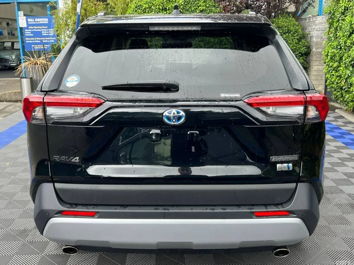 Toyota RAV4 SUV, Petrol Hybrid, 2023, Black