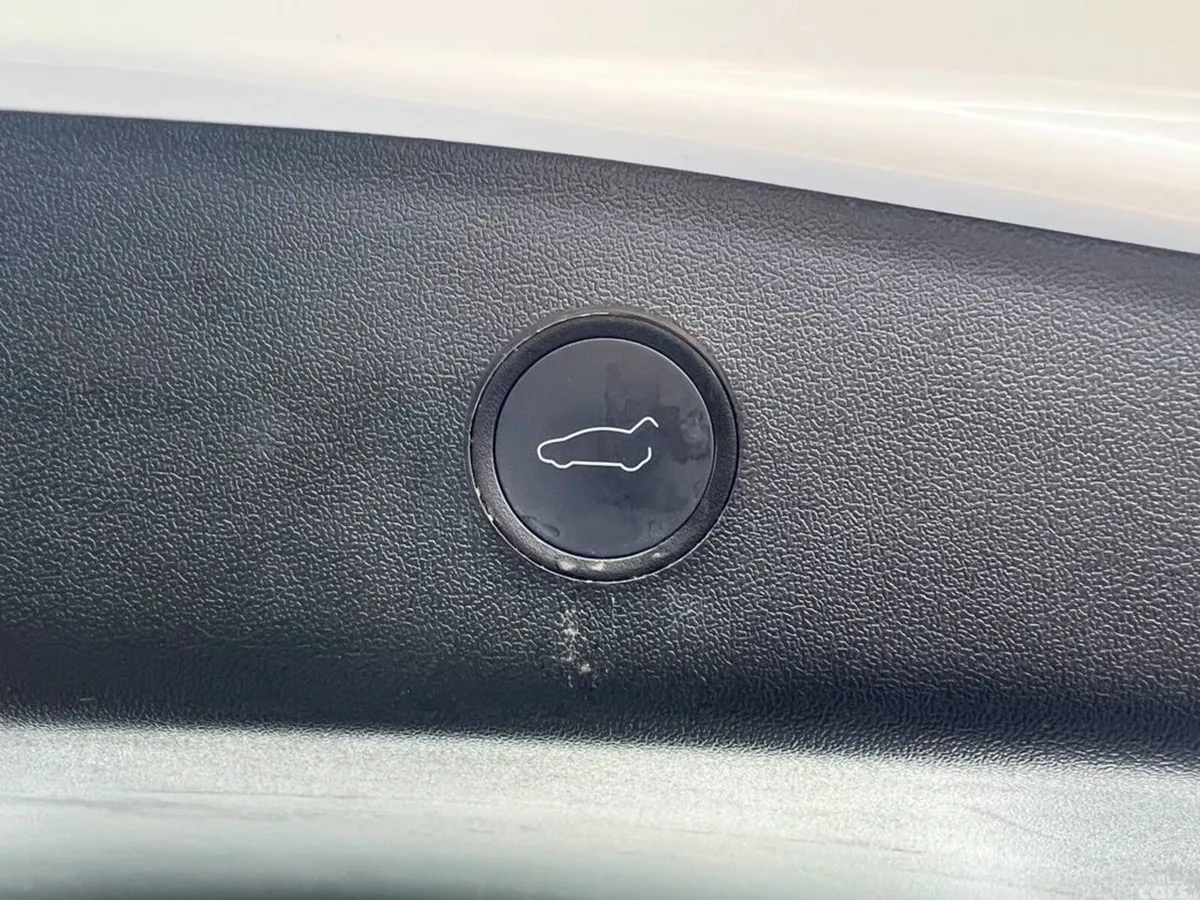 Tesla Model 3 Saloon, Electric, 2023, White
