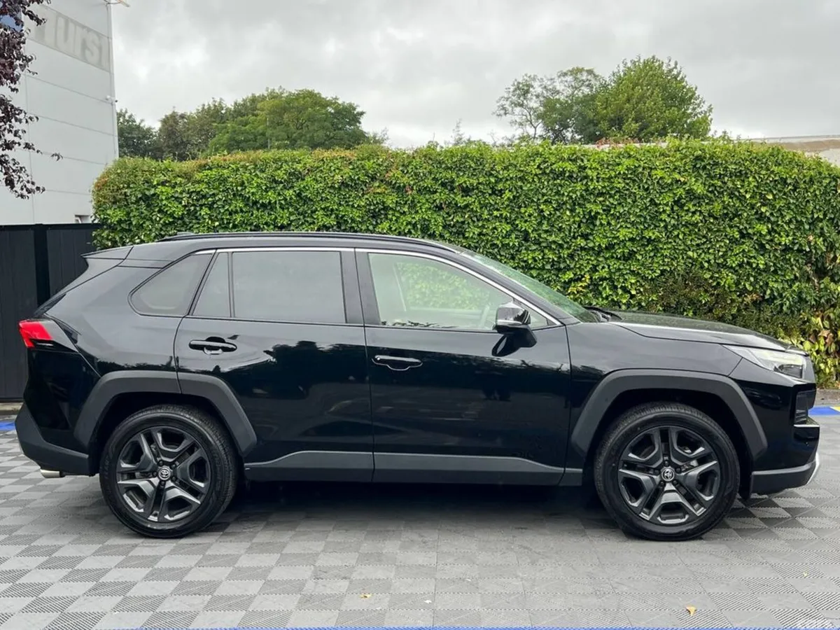Toyota RAV4 SUV, Petrol Hybrid, 2023, Black
