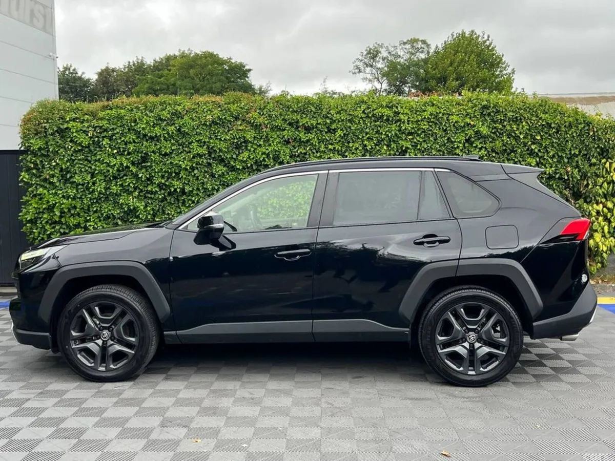 Toyota RAV4 SUV, Petrol Hybrid, 2023, Black