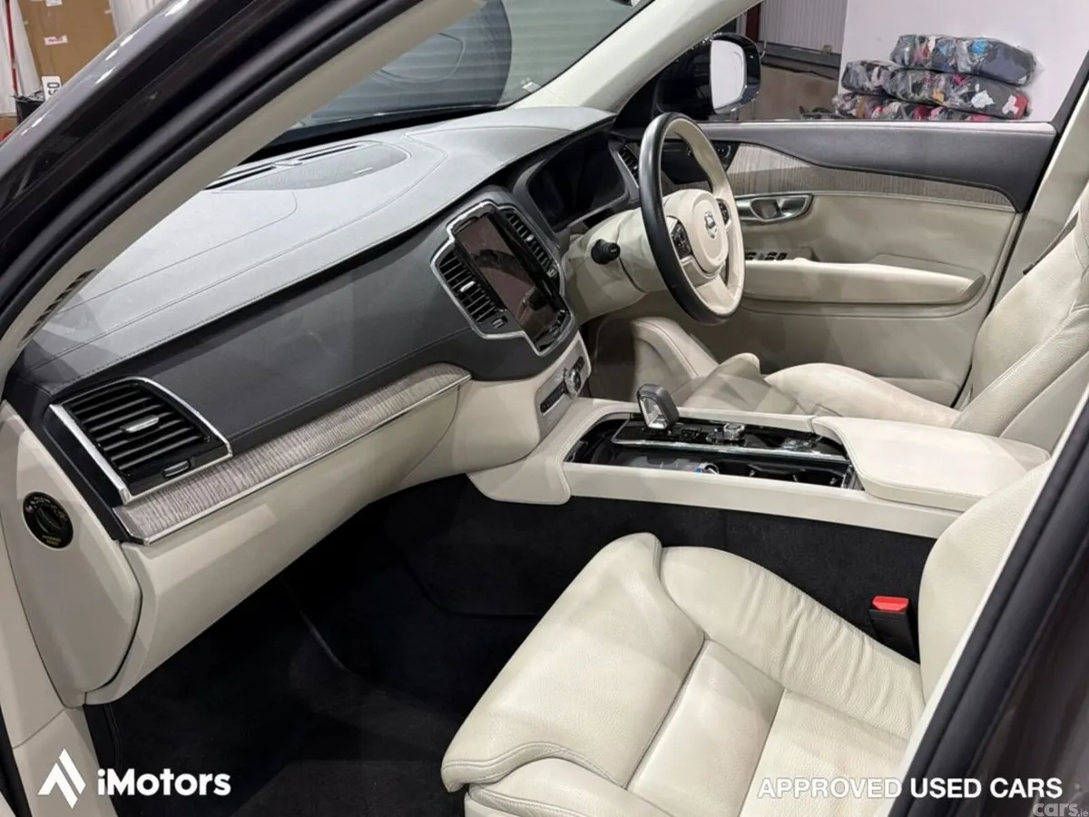 Volvo XC90 SUV, Petrol Plug-in Hybrid, 2024, Grey