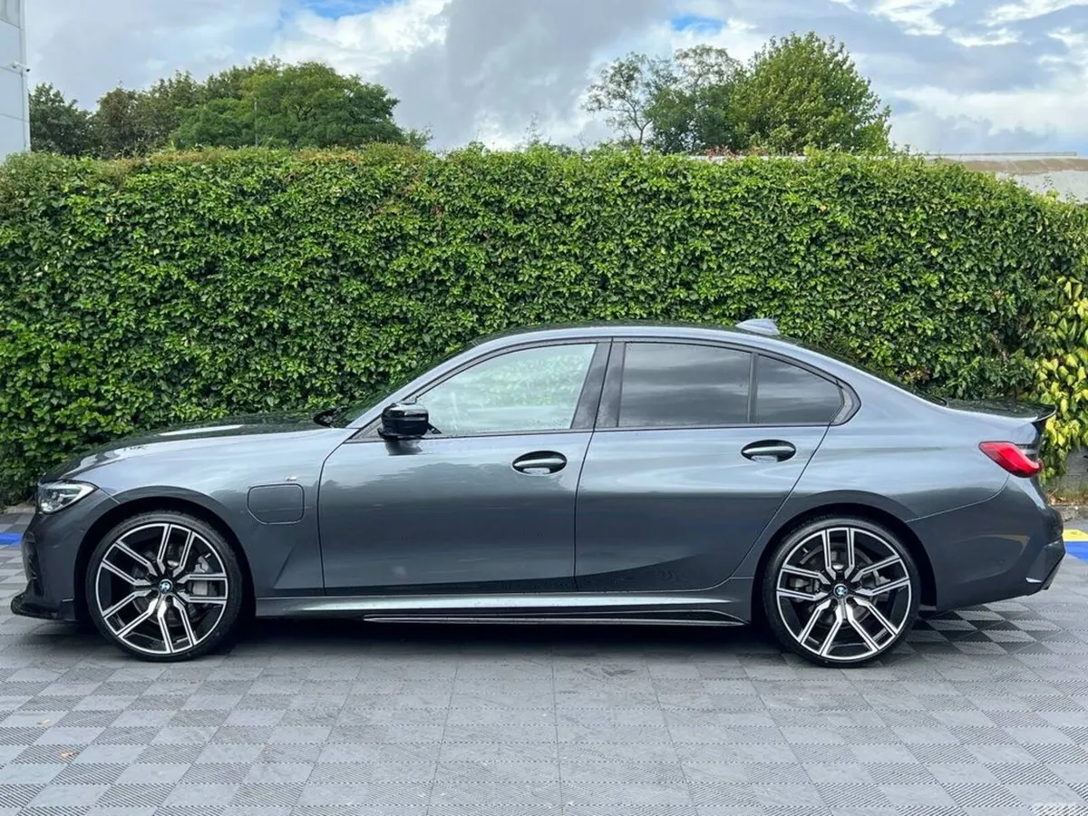 BMW 3-Series Saloon, Petrol Plug-in Hybrid, 2021, Grey