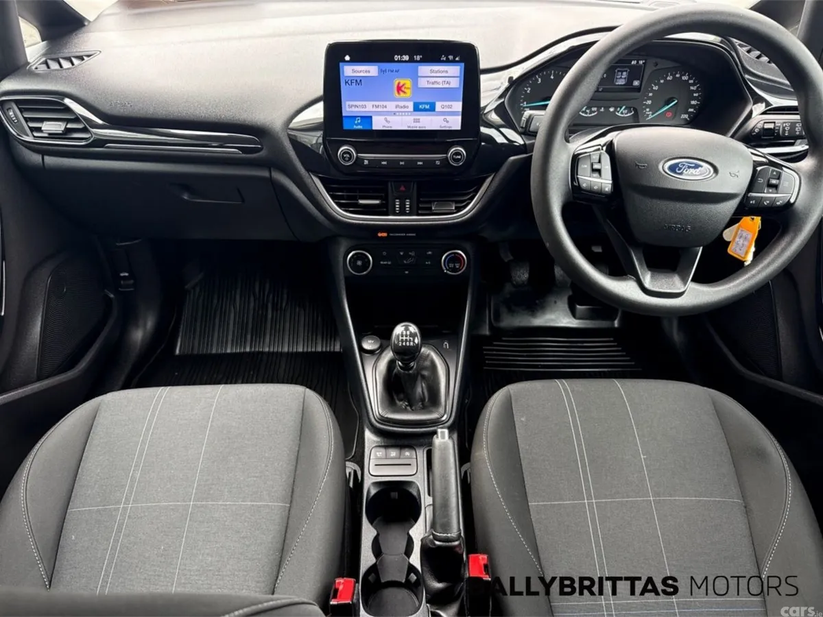 Ford Fiesta Hatchback, Petrol, 2021, White