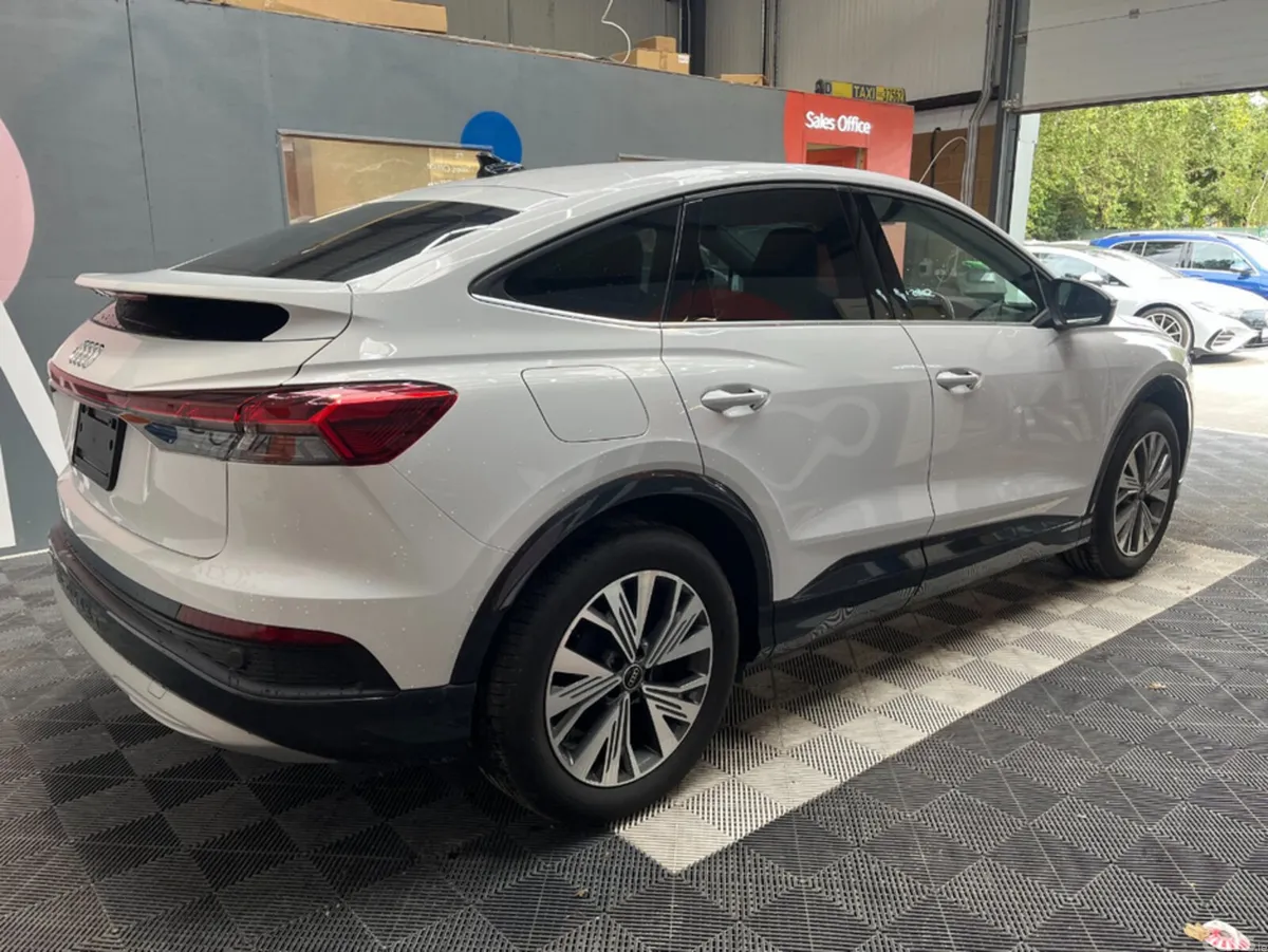 Audi Q4 e-tron SUV, Electric, 2023, White