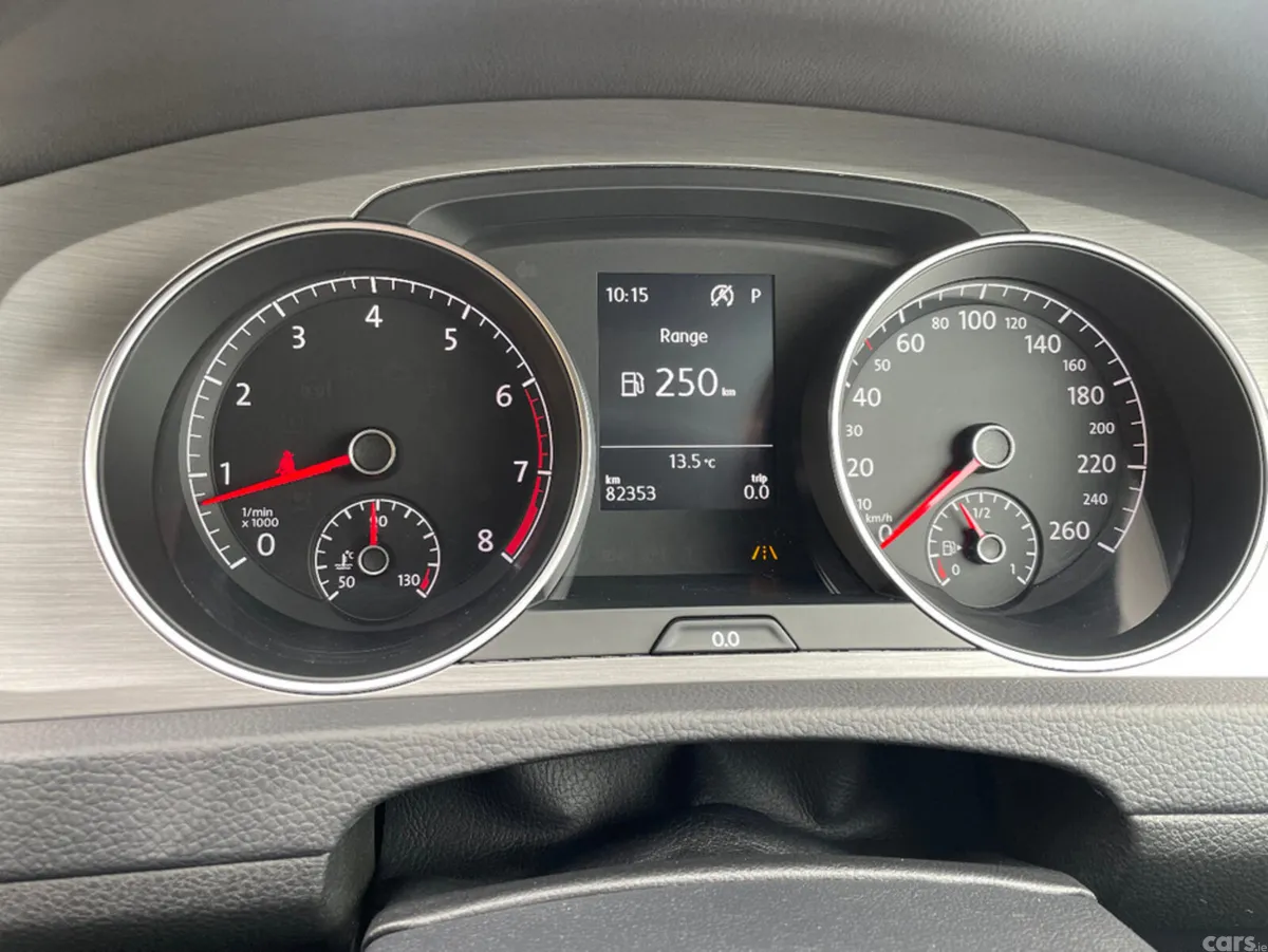 Volkswagen Golf Hatchback, Petrol, 2017, Red