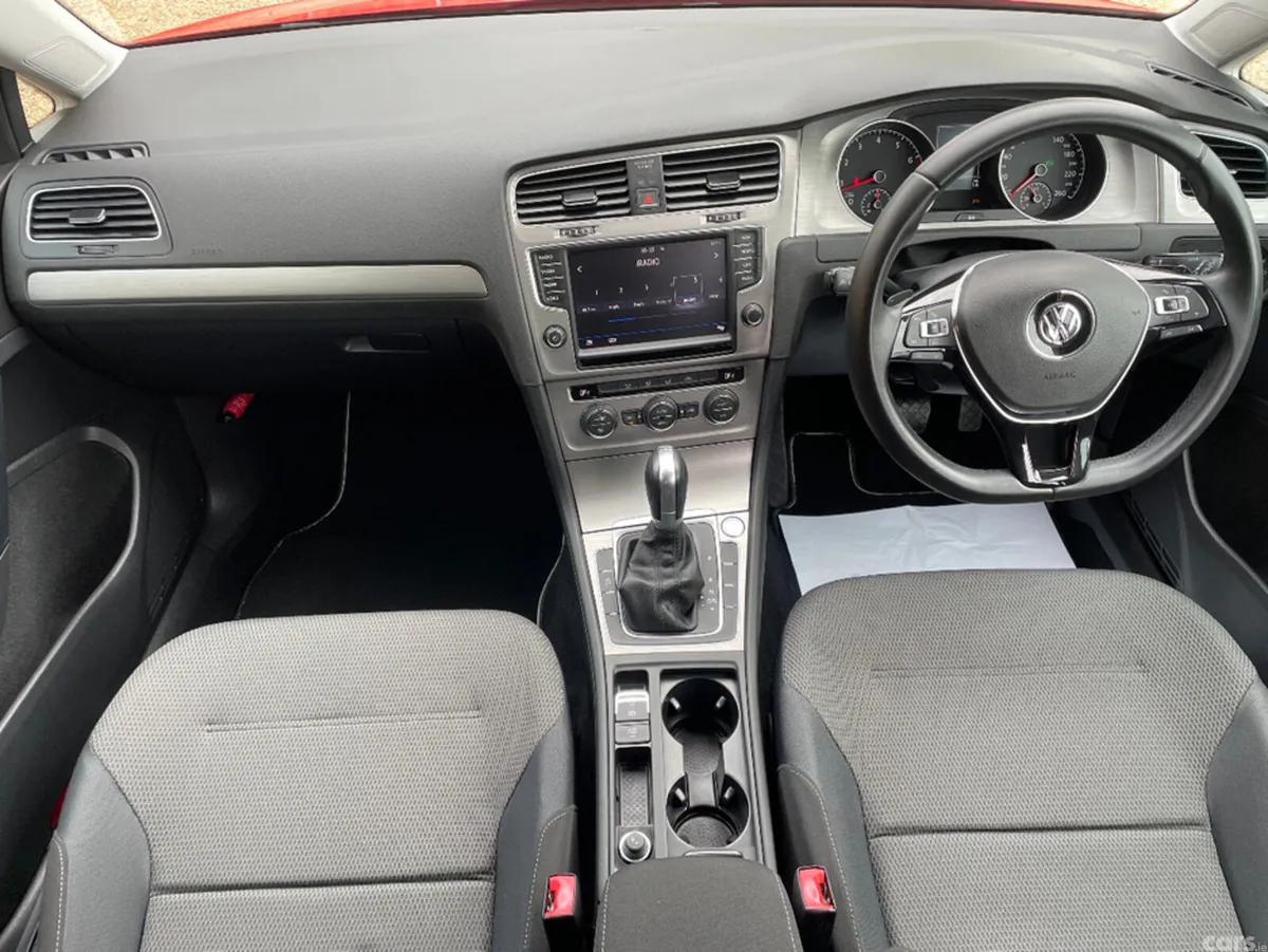 Volkswagen Golf Hatchback, Petrol, 2017, Red