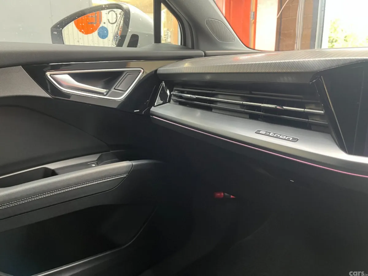 Audi Q4 e-tron SUV, Electric, 2023, White