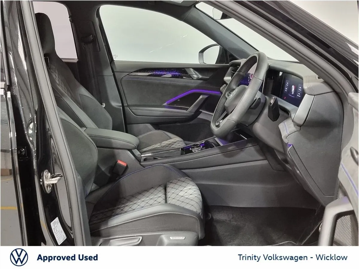 Volkswagen Tayron Estate, Petrol Plug-in Hybrid, 2026, Black