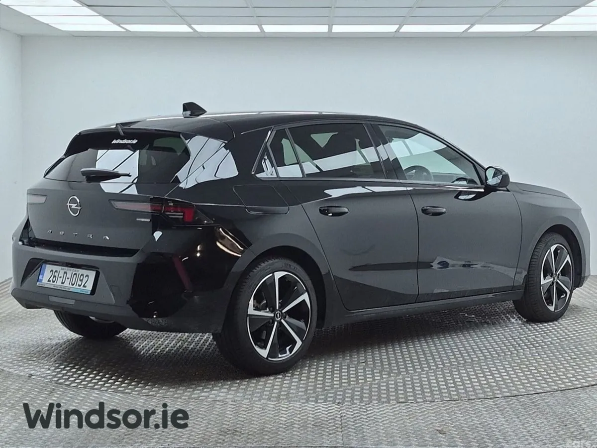 Opel Astra Hatchback, Petrol Hybrid, 2026, Black