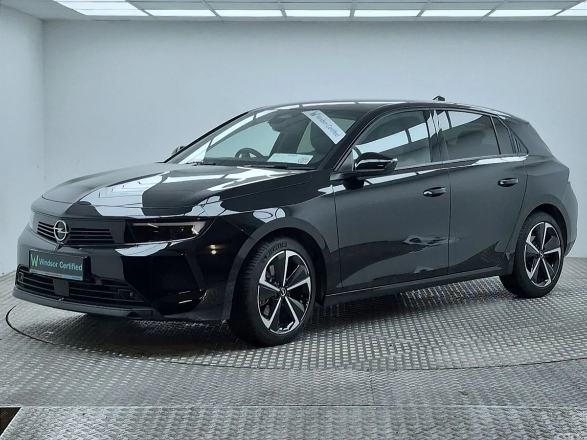 Opel Astra Hatchback, Petrol Hybrid, 2026, Black